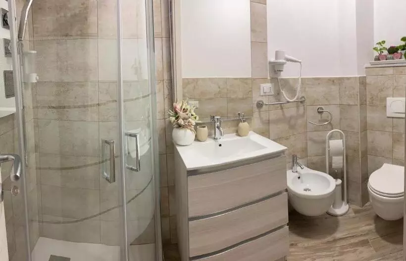 تختخواب و صبحانه La Soffitta Di Emmasofia