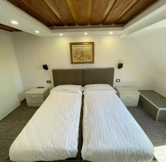 Aamiaismajoitus (B&B) Villa Quattro Ducati