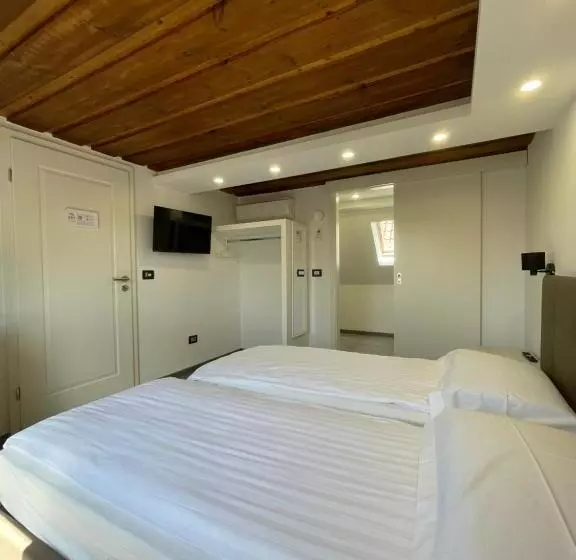 Aamiaismajoitus (B&B) Villa Quattro Ducati