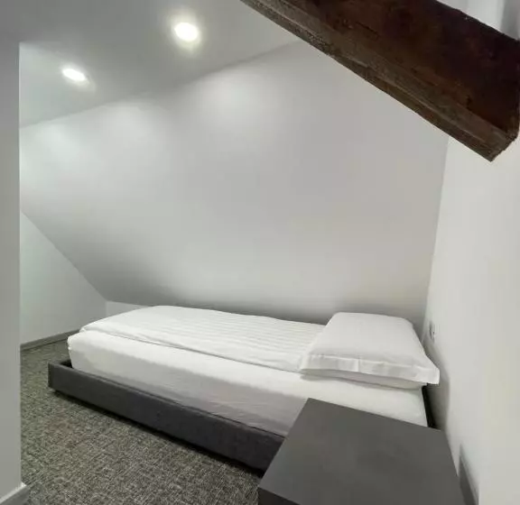 Aamiaismajoitus (B&B) Villa Quattro Ducati