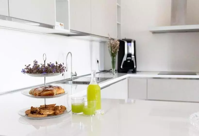 تختخواب و صبحانه Villa Tiche