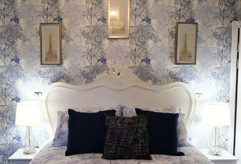 Hotel St Hildas Complex