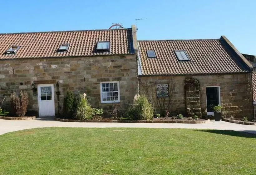 Hotel St Hildas Complex