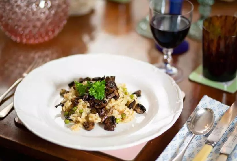 Ingram House Bed & Breakfast