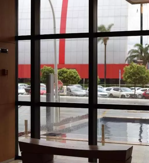 Localização Incrível Vista ótima Equipado E Novo