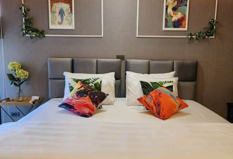 פנסיון Capital O 75422 Million Pillows