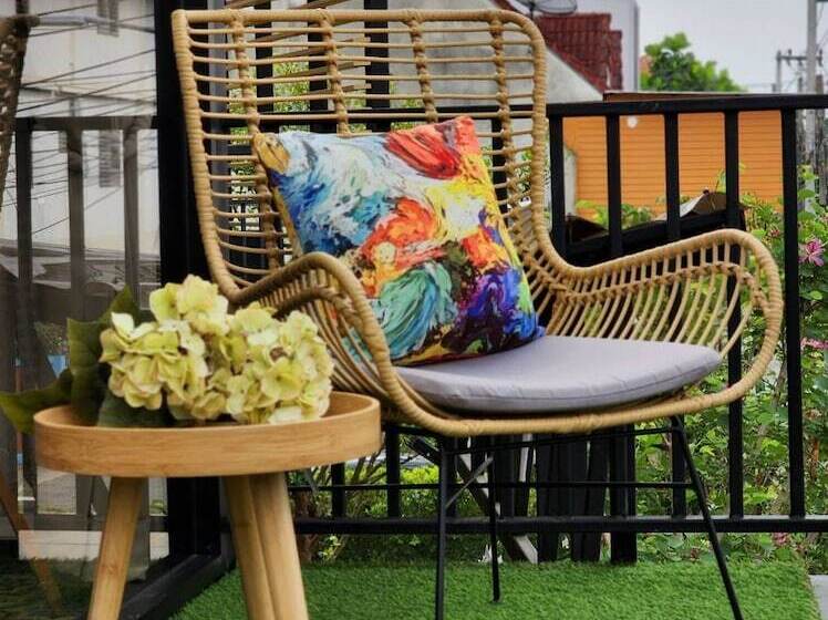 פנסיון Capital O 75422 Million Pillows