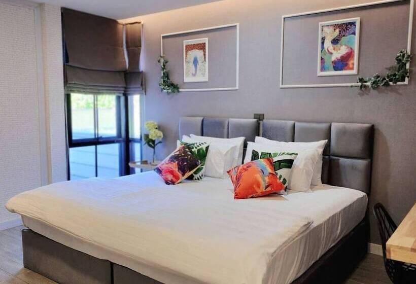 פנסיון Capital O 75422 Million Pillows