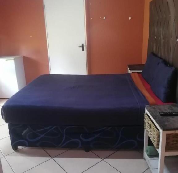 بنسيون Fk Guest Inn