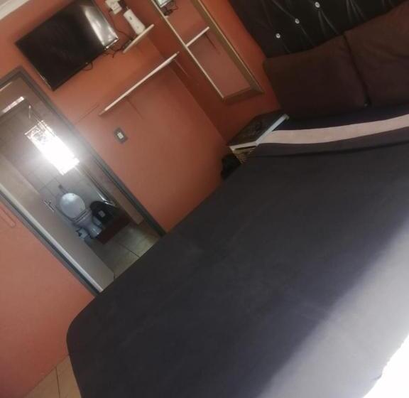 بنسيون Fk Guest Inn