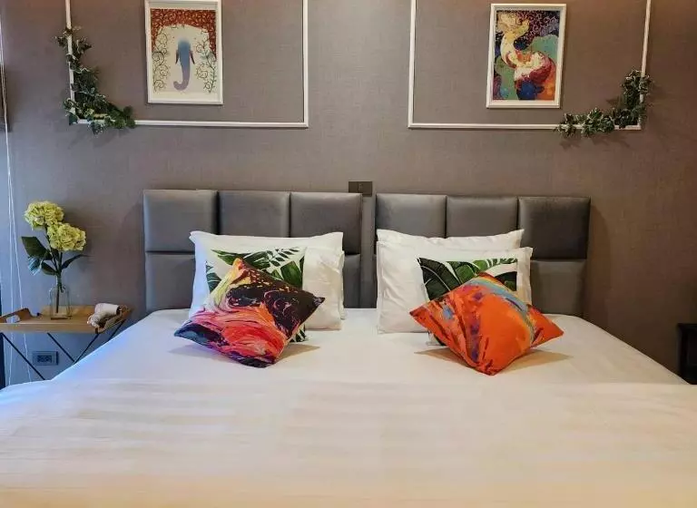 پانسیون Capital O 75422 Million Pillows