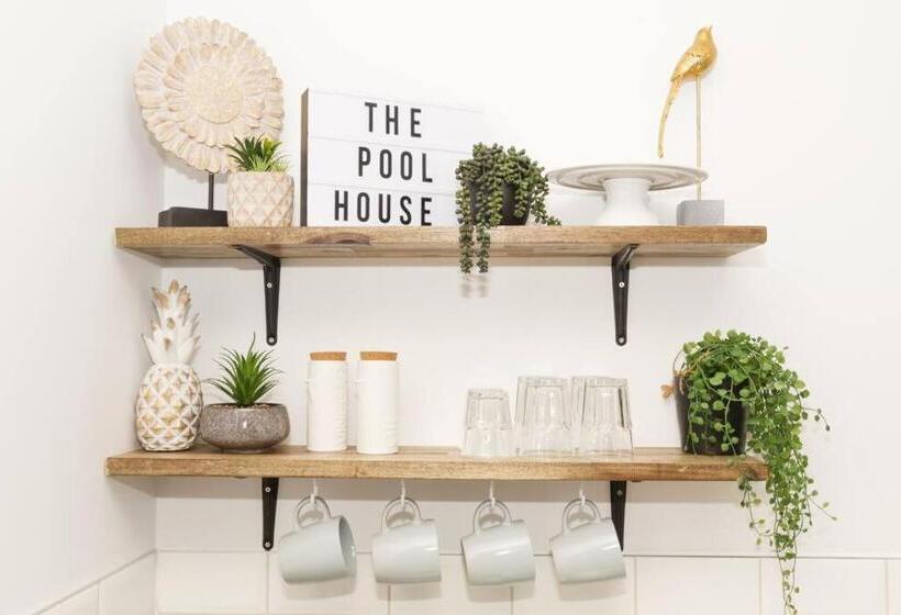 펜션 Rustling Oaks Nz Boho Pool House