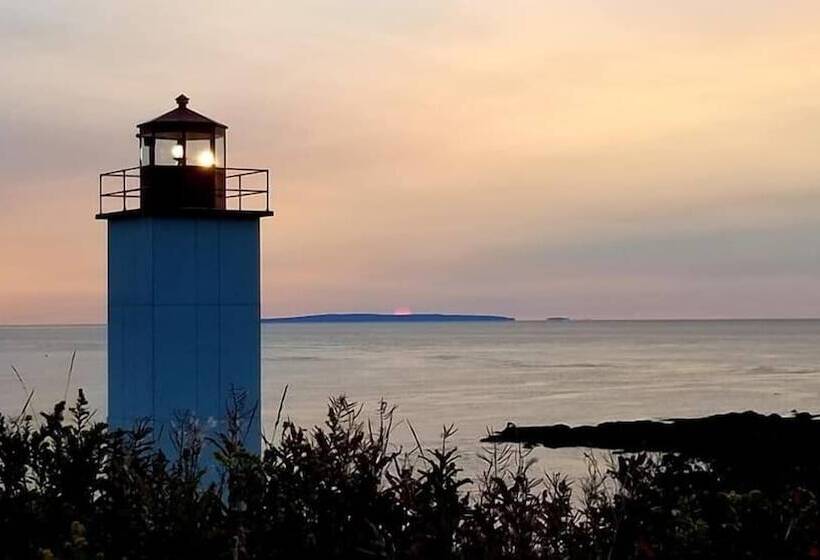 Общежитие Beach Street Inn