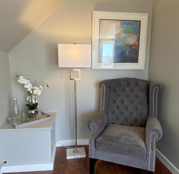 Общежитие Beach Street Inn