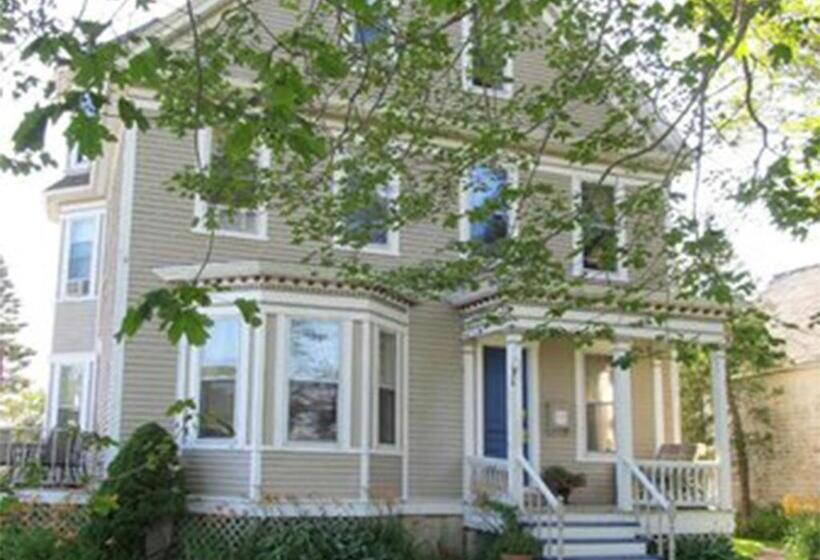 Общежитие Beach Street Inn