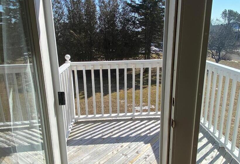 Общежитие Beach Street Inn