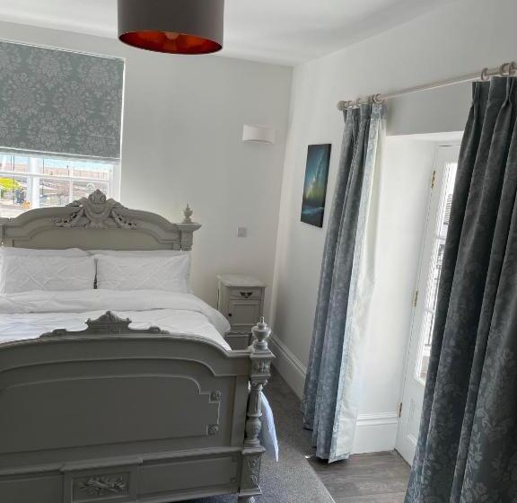 فندق صغير Master Accommodation Suite 2 Sea View With Balcony