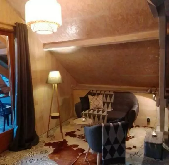 Aamiaismajoitus (B&B) Au Gré Du Lot