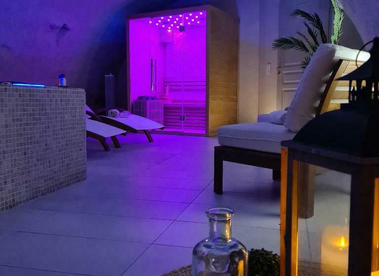 住宿加早餐  La Dolce Vita Spa Privatif