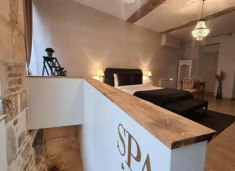 Aamiaismajoitus (B&B) La Dolce Vita Spa Privatif