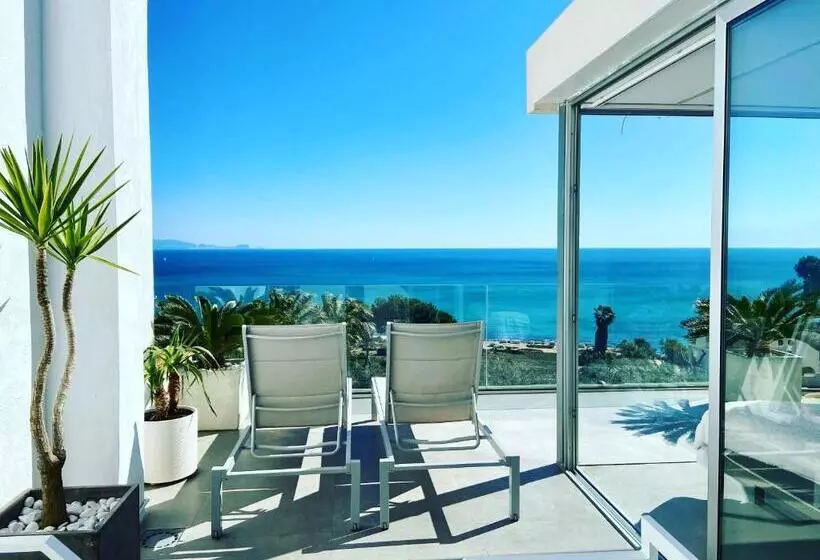 Aamiaismajoitus (B&B) La Suite Del Mar