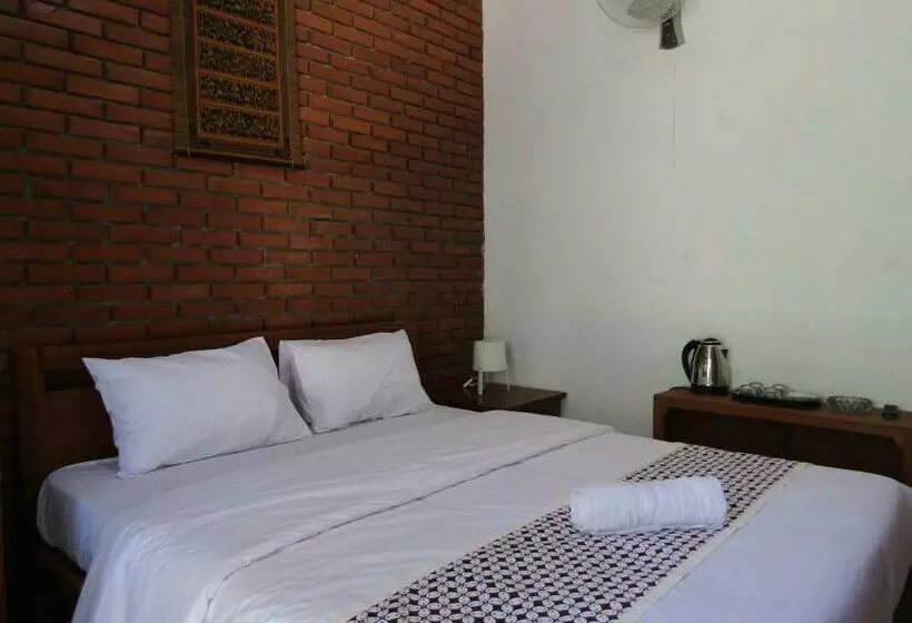 ホテル Penginapan Udin Syariah Bukit Rhema