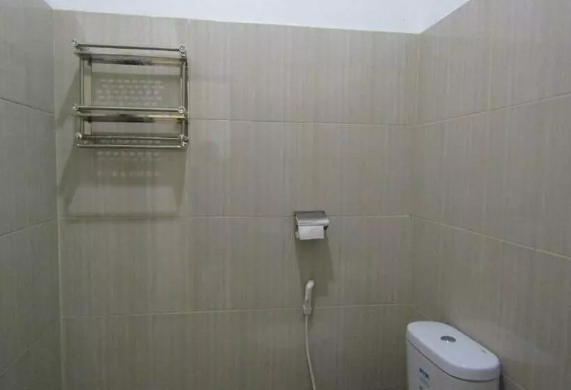 ホテル Penginapan Udin Syariah Bukit Rhema