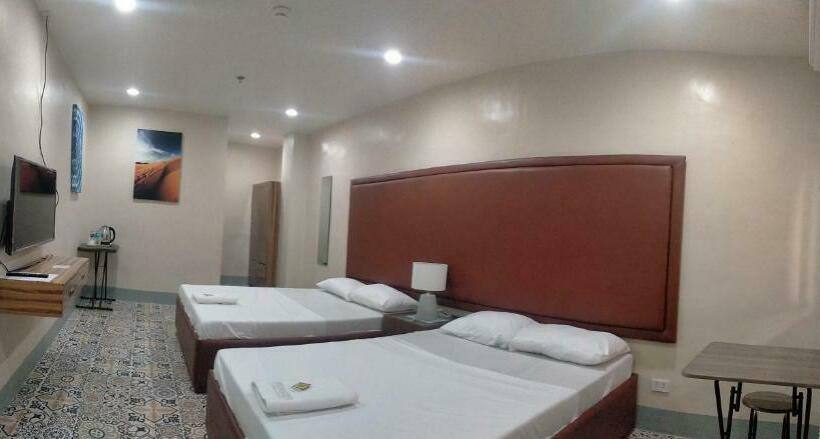 פנסיון Athena S Guest House