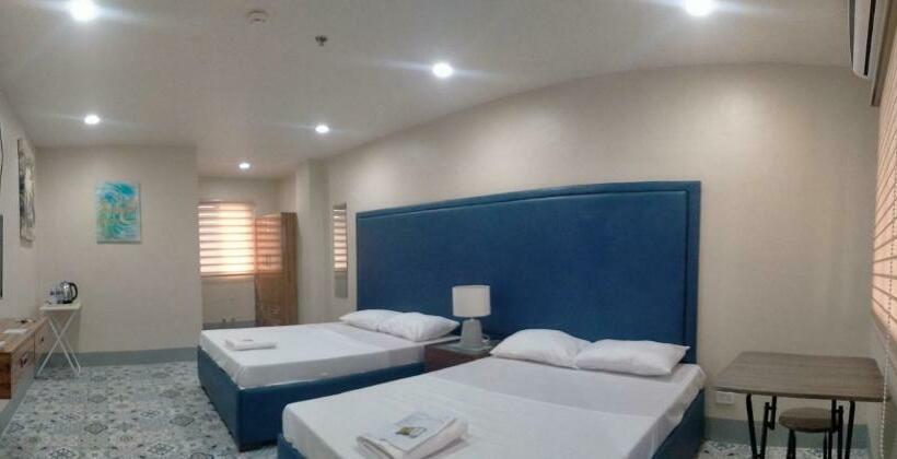 פנסיון Athena S Guest House