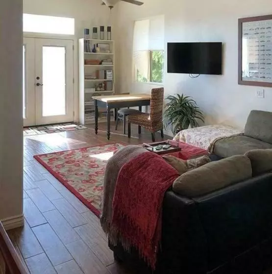 Majatalo Beautiful New Detached Casita Nestled In Scenic Southern Ca Foothills!