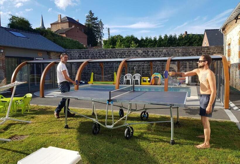 膳宿费 Duplex Swimming Cats