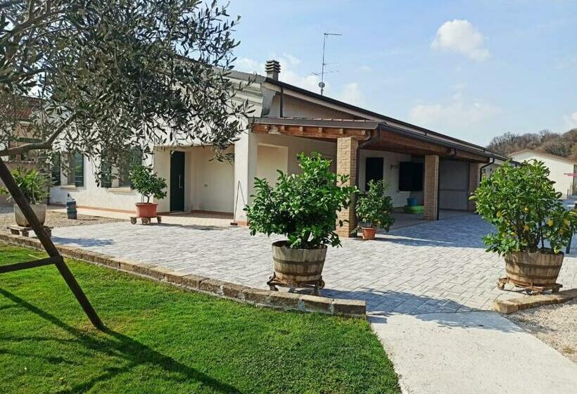 פנסיון La Corte Di Emma E Ale