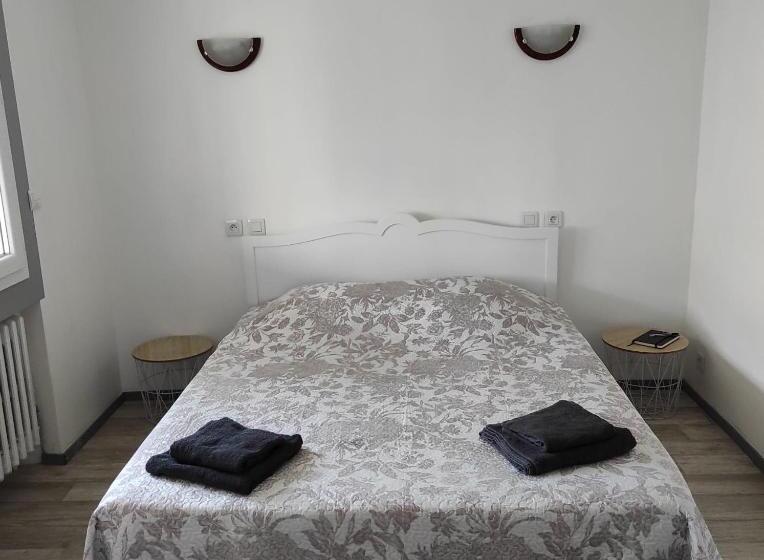 Pension (Hôtel basse catégorie) Studio 30m2