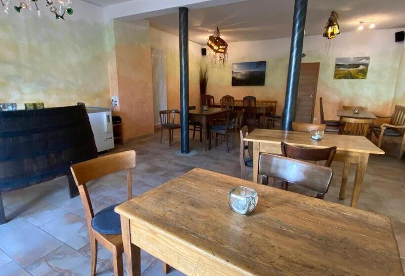 펜션 Weinquartier Kröv