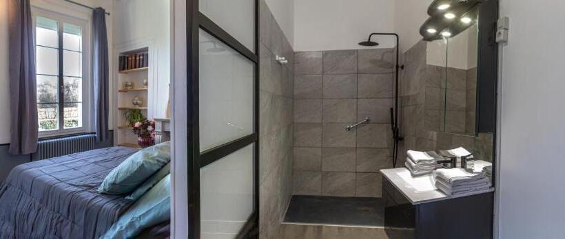 ベッドアンドブレックファースト Chambre D Hôtes Les Jardins De Marie, Sci Charles Iii