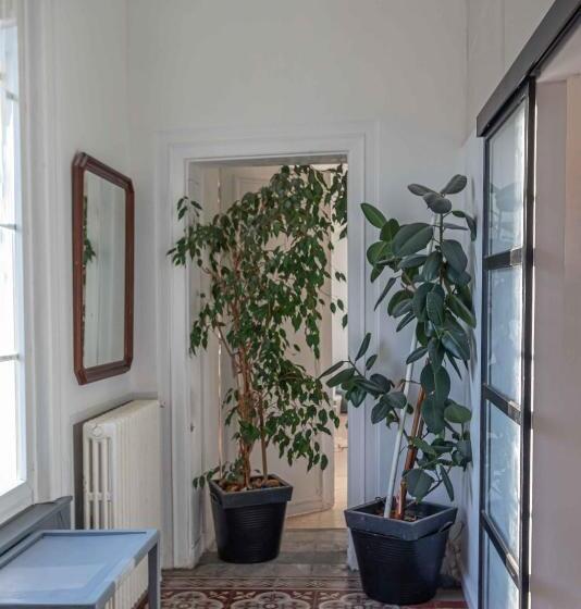 ベッドアンドブレックファースト Chambre D Hôtes Les Jardins De Marie, Sci Charles Iii