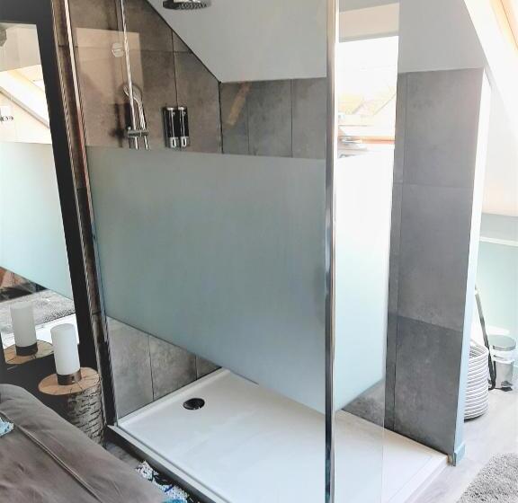 Bed and Breakfast Groot Genoegen   50 North   With Airco