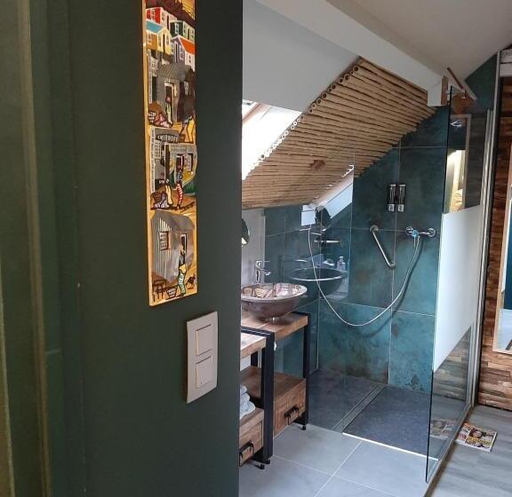 Bed and Breakfast Groot Genoegen   50 North   With Airco