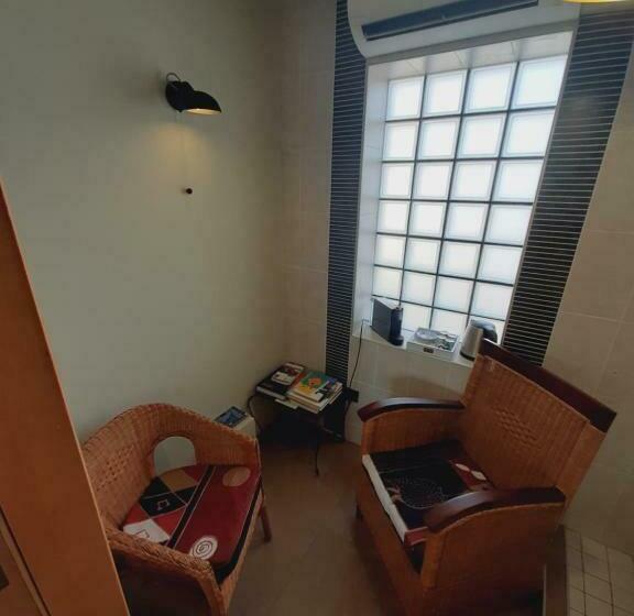 Bed and Breakfast Groot Genoegen   50 North   With Airco