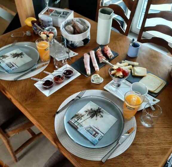 Bed and Breakfast Groot Genoegen   50 North   With Airco