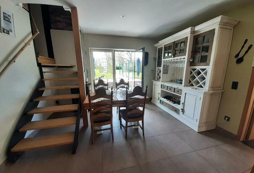 Bed and Breakfast Groot Genoegen   50 North   With Airco