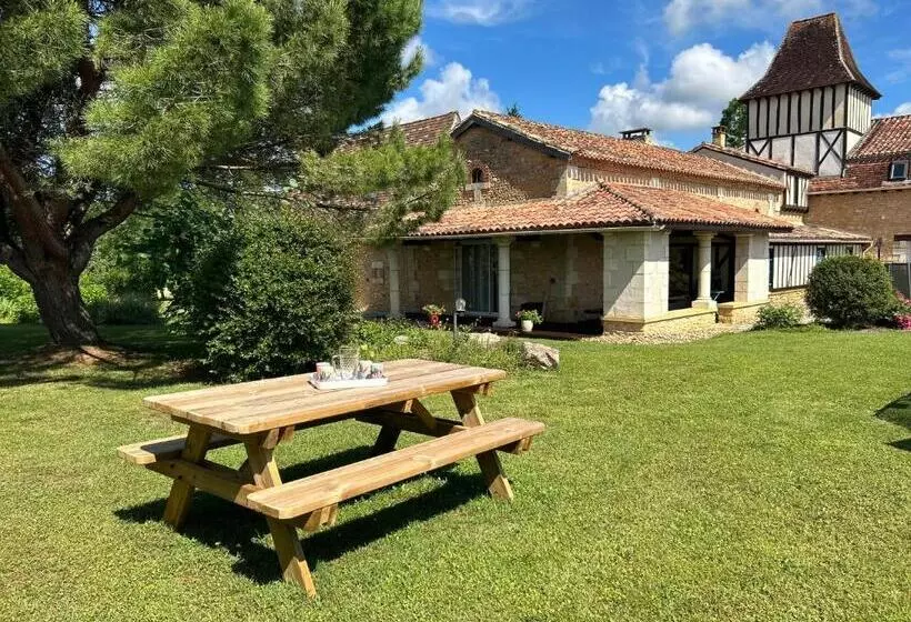 Aamiaismajoitus (B&B) Le Clos De Bourginel