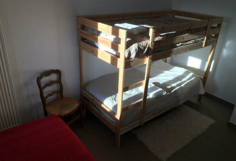 Отель Les Trois Temps