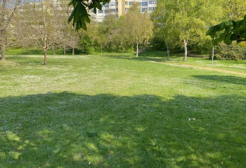 Pensjonat Chambre    Proche Gare Tgv Et Paris