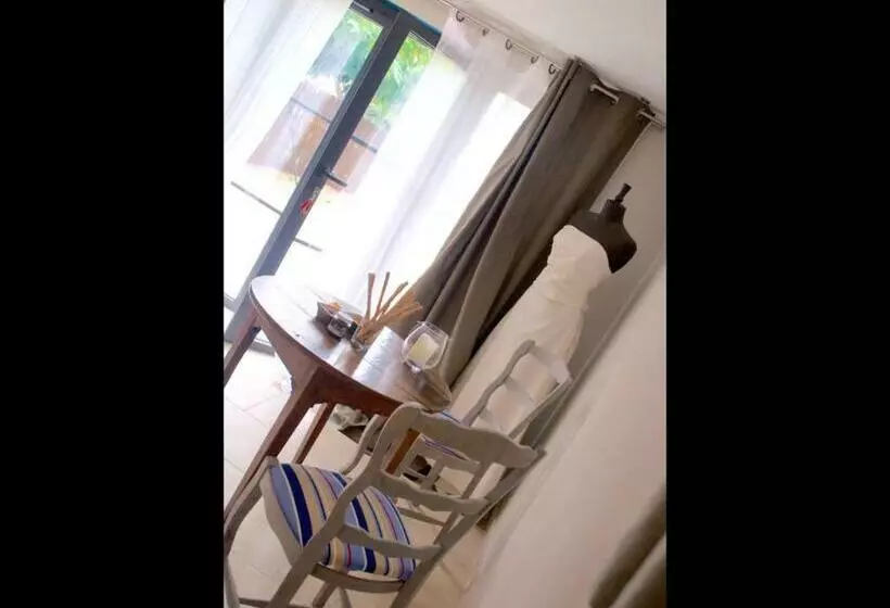 Majatalo La Secrète Chambre De La Tour