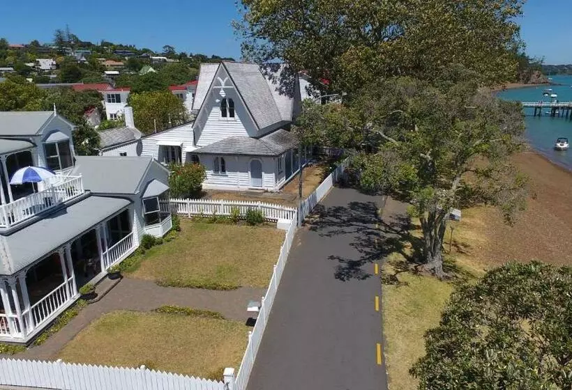 Majatalo Paradise On The Strand