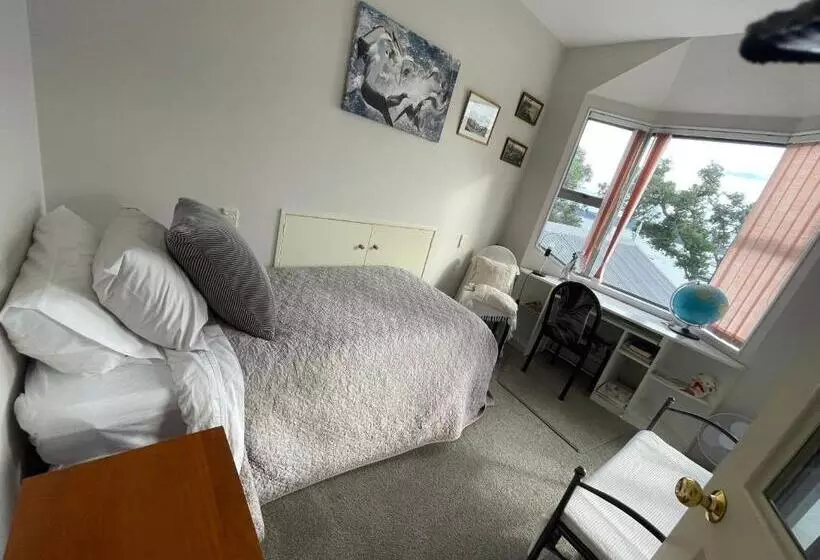 Majatalo Paradise On The Strand