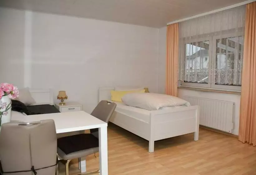 Pension Nickel Waldstraße 18 Alsbach Hähnlein