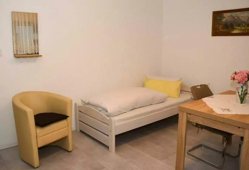 Pension Nickel Waldstraße 18 Alsbach Hähnlein