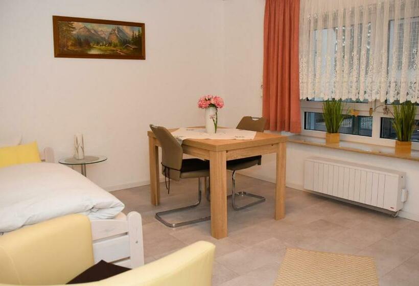 Pension Nickel Waldstraße 18 Alsbach Hähnlein